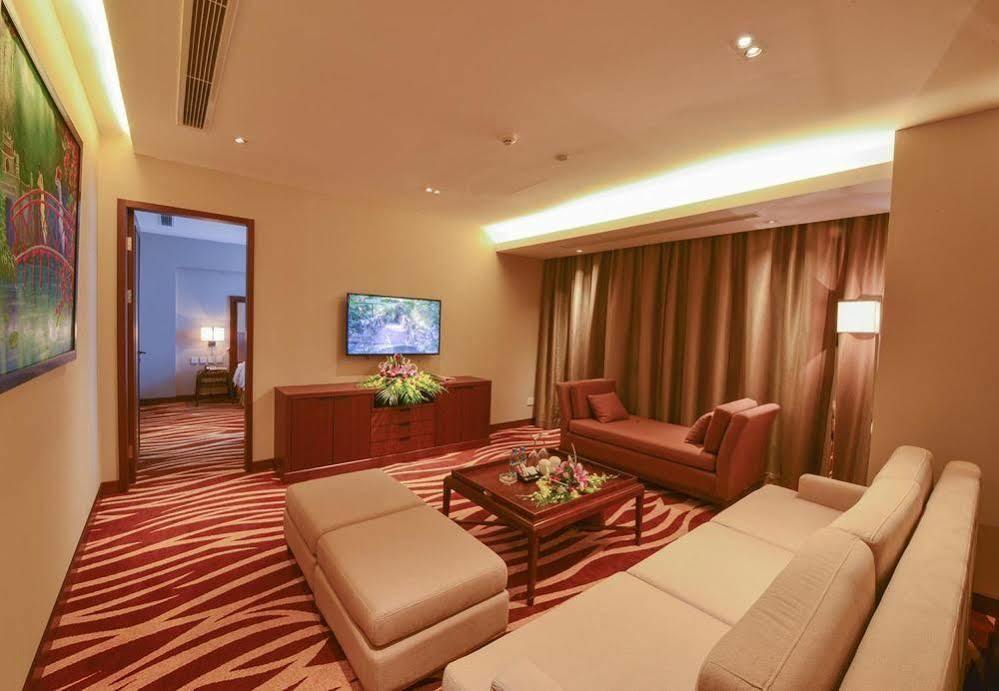 Aristo International Hotel Lào Cai Ngoại thất bức ảnh